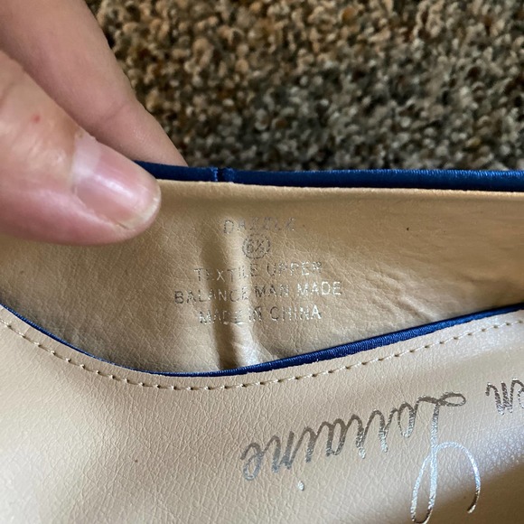 Lauren Lorraine Dazzle Navy Pointed Toe 4" Heel Slip-On Classic - Size 6.5 - Picture 8 of 9